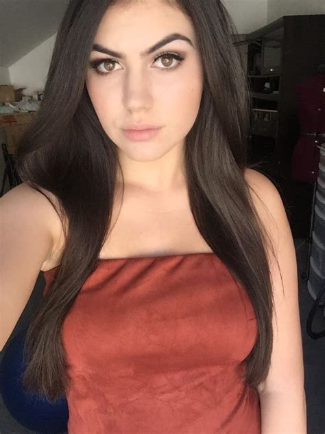 mikaela pascal|mikaela Pascal : r/reactgirlsofYT